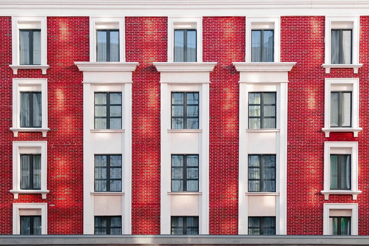 Brick veneer repair on senior living facility in Mundelein IL