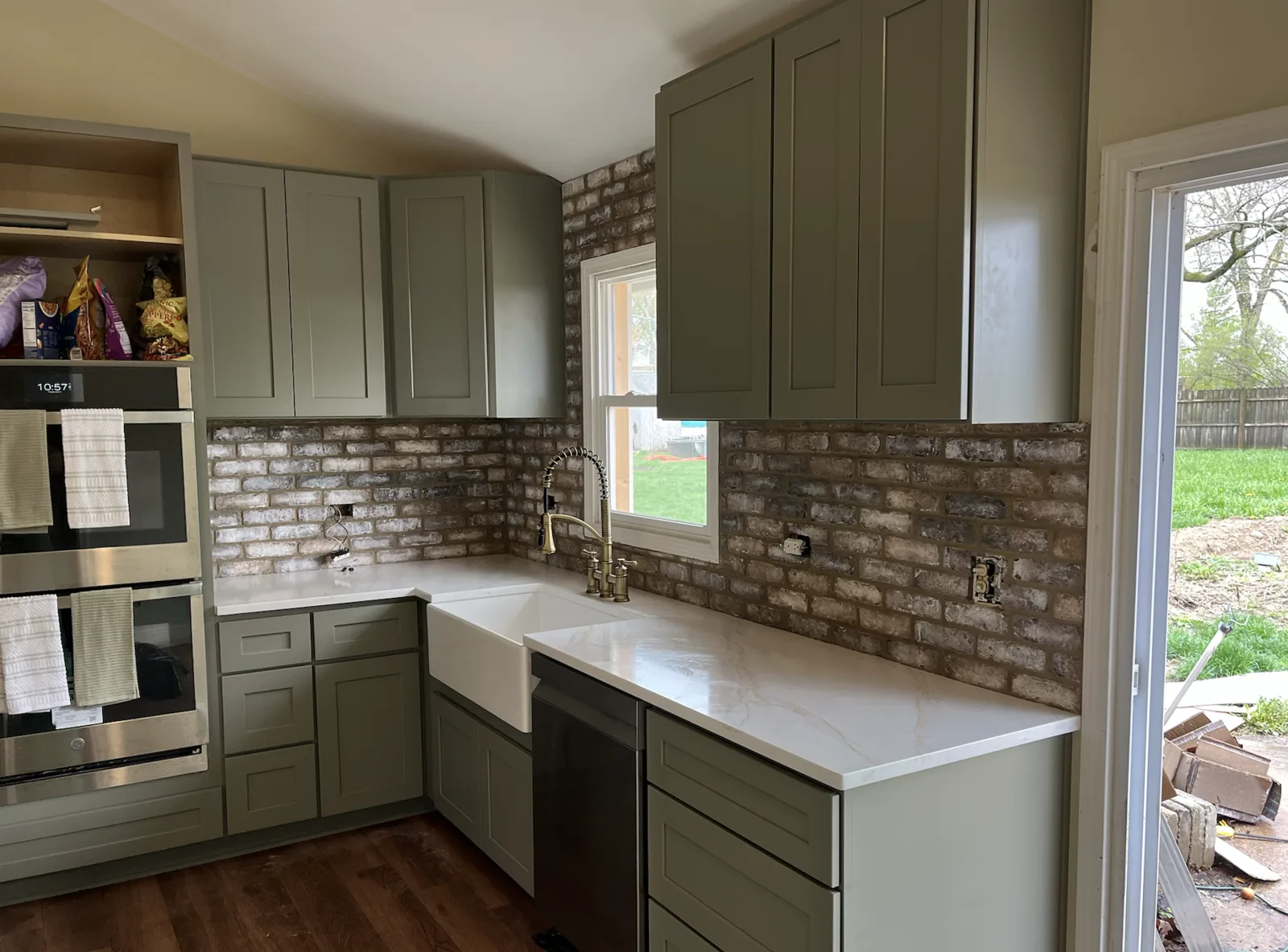 Full Exterior Brick Facing - Photo 2