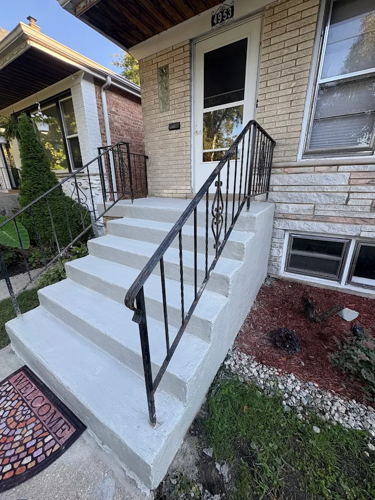 Concrete Steps Repair Near Me: Fix Crumbling Steps Before Winter in IL