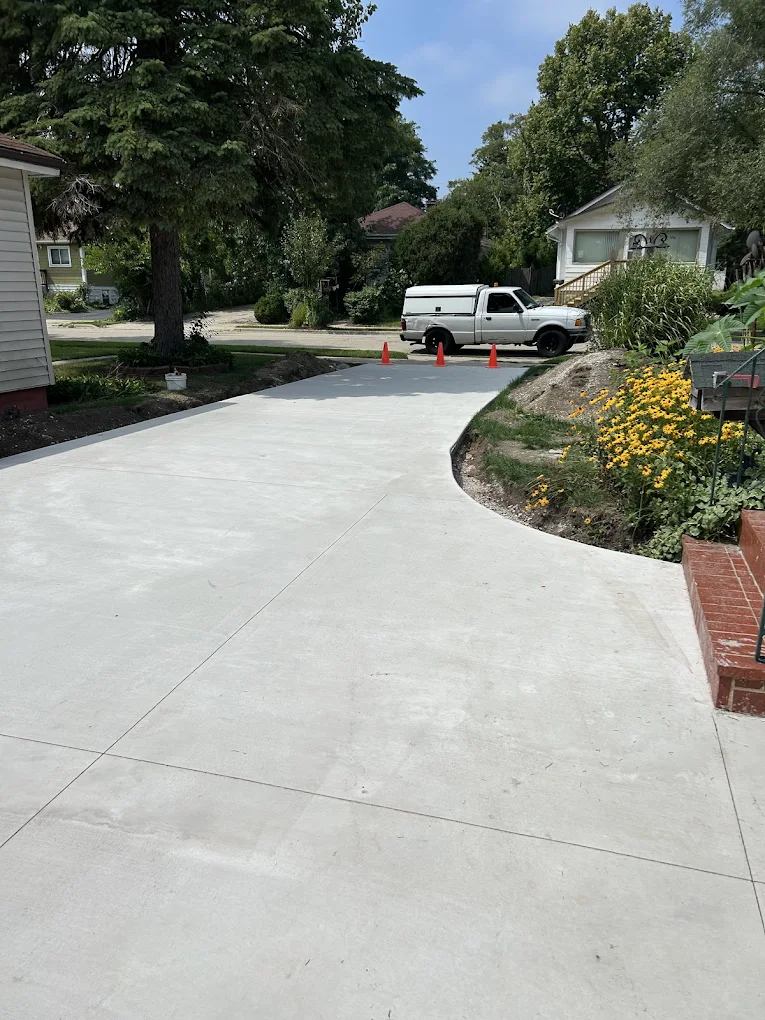 Concrete Driveway Replacement Cost in 2026: Northern Illinois Pricing