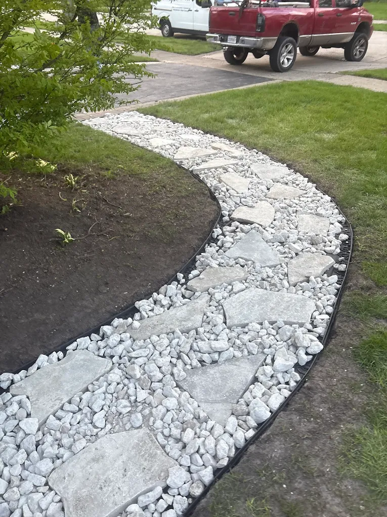 Flagstone Walkway - Photo 3